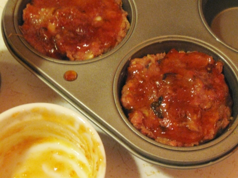 Extra Large Muffin tins used to bake Savvy-sized Meat Loaf.